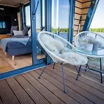 Charmantes Hausboot Brino Woma D13 Botel *