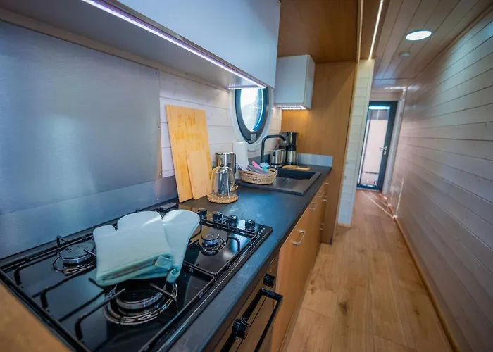 Båthotell Charmantes Hausboot Brino Woma D13 Fürstenberg-Havel